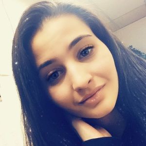 Meet your Posher, Brittney